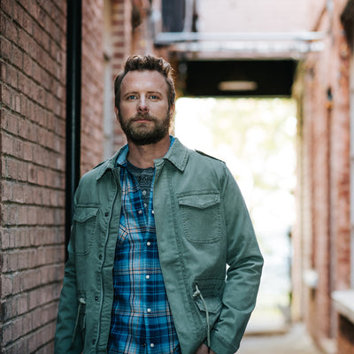 Desert Son Holiday Photo Shoot with Dierks Bentley