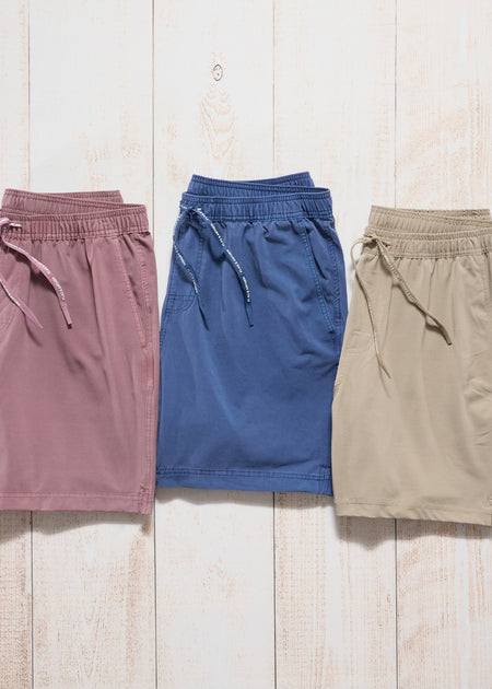 <p><strong>SHORTS</strong></p>