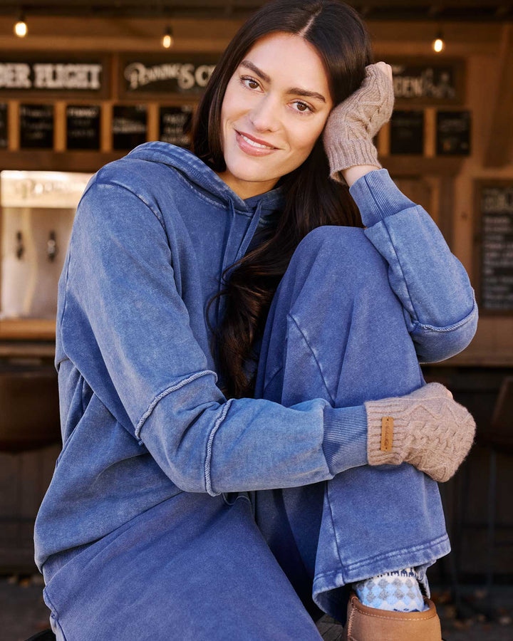 IVYLAND VINTAGE WASHED HOODIE