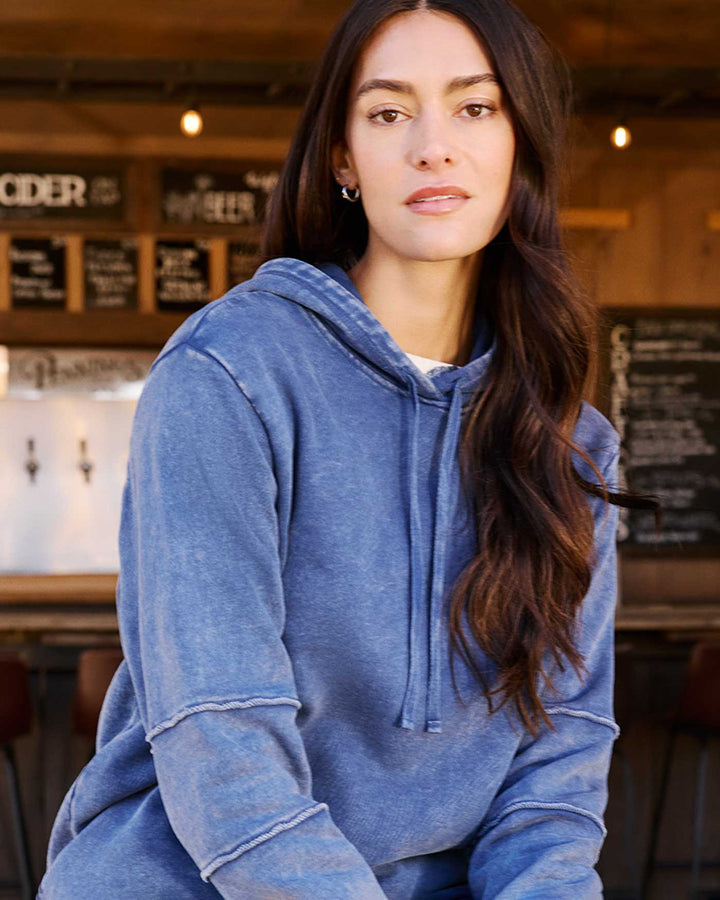 IVYLAND VINTAGE WASHED HOODIE