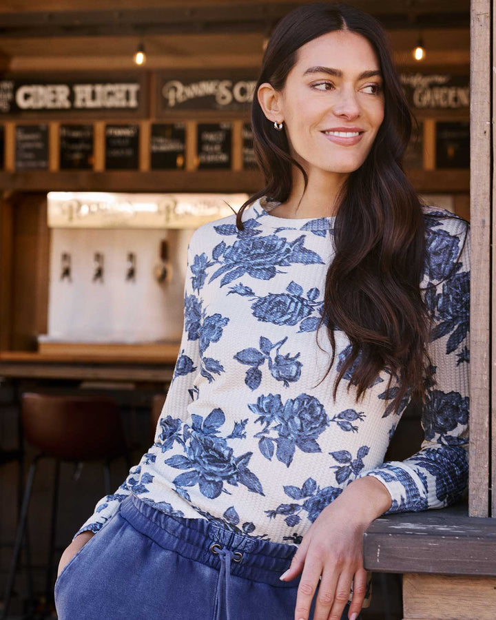 FAYSTON FLORAL WAFFLE CREW