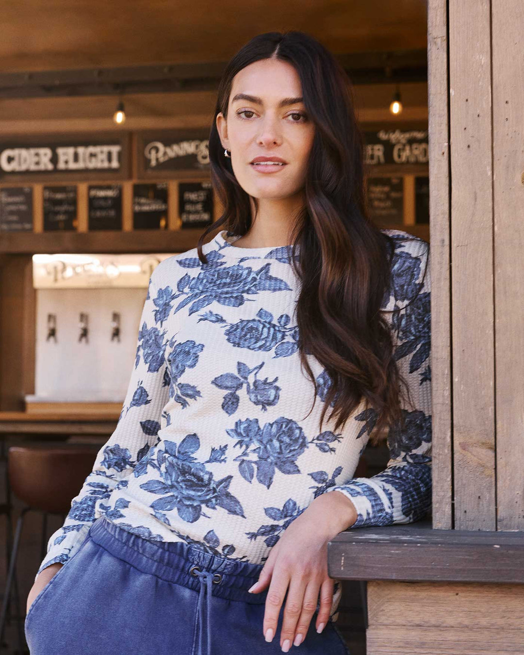 FAYSTON FLORAL WAFFLE CREW