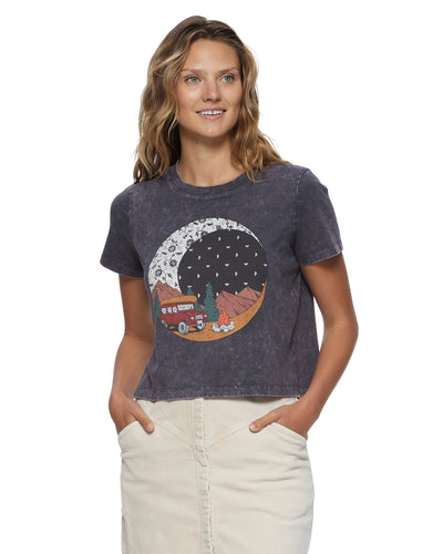 SOUTHWEST MOON CROPPED GRAPHIC TEE