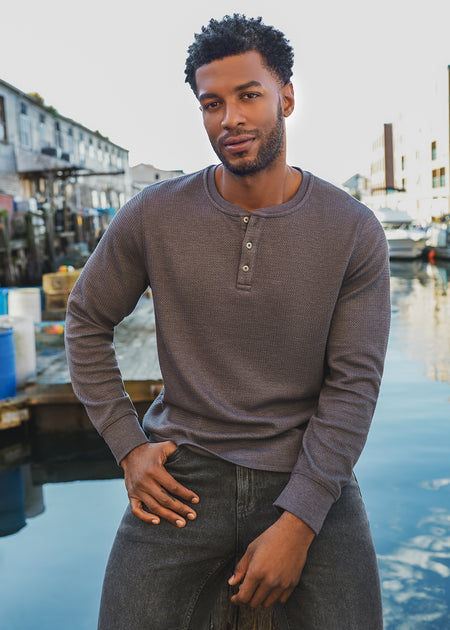 <p><strong>HENLEYS</strong></p>
