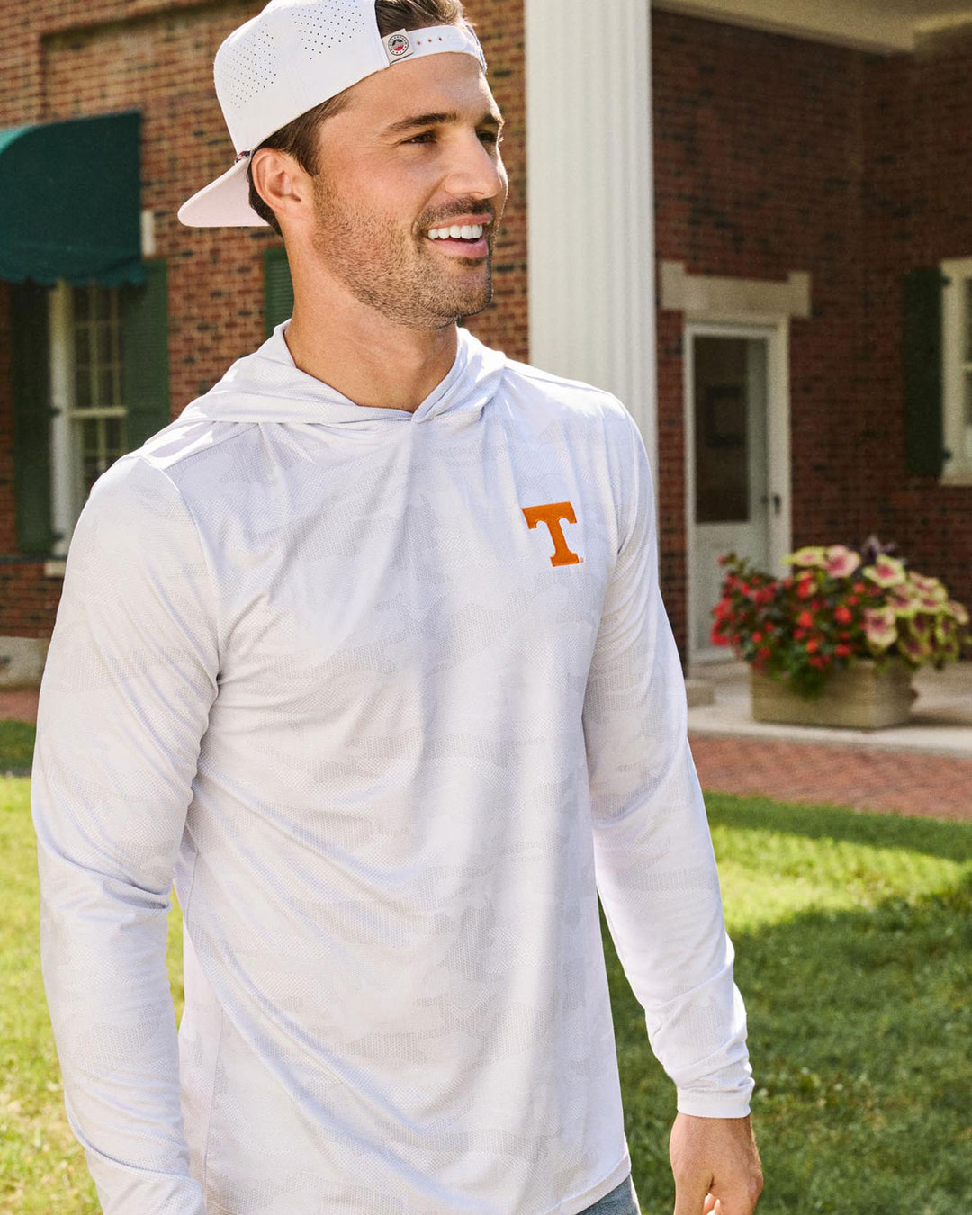TENNESSEE VICTORY PERFORMANCE CAMO HOODIE