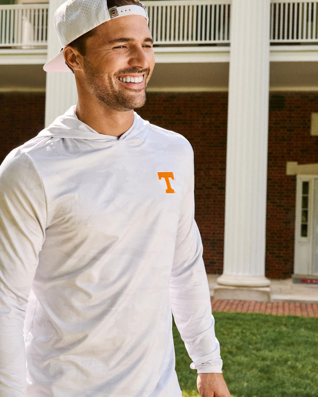 TENNESSEE VICTORY PERFORMANCE CAMO HOODIE