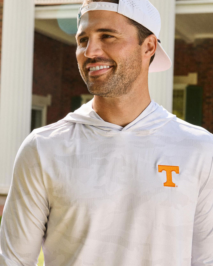 TENNESSEE VICTORY PERFORMANCE CAMO HOODIE