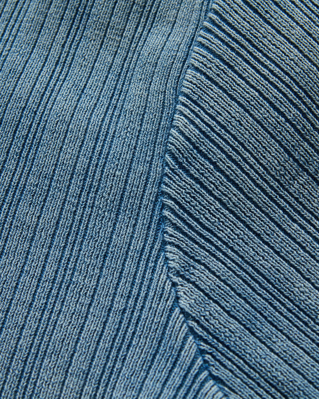 A250 GAFFNEY VINTAGE WASHED SWEATER POLO