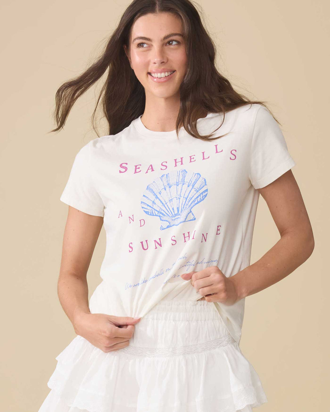 SEASHELLS AND SUNSHINE TEE