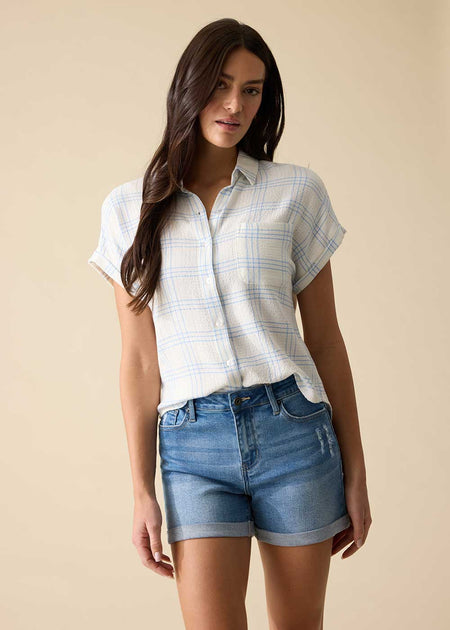 <p><strong>SHIRTS & TOPS</strong></p>