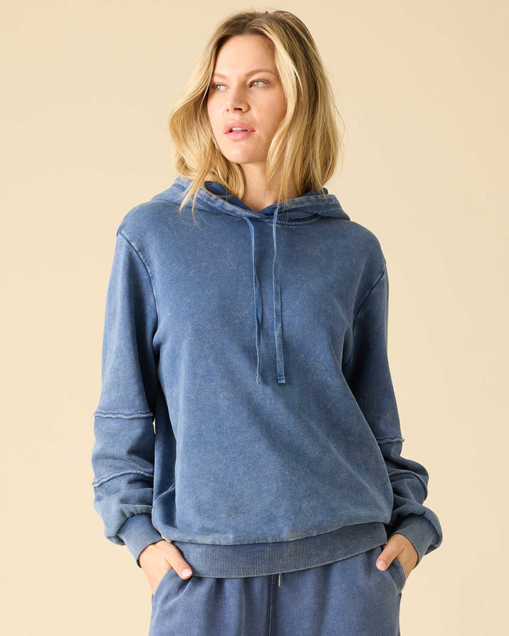 IVYLAND VINTAGE WASHED HOODIE