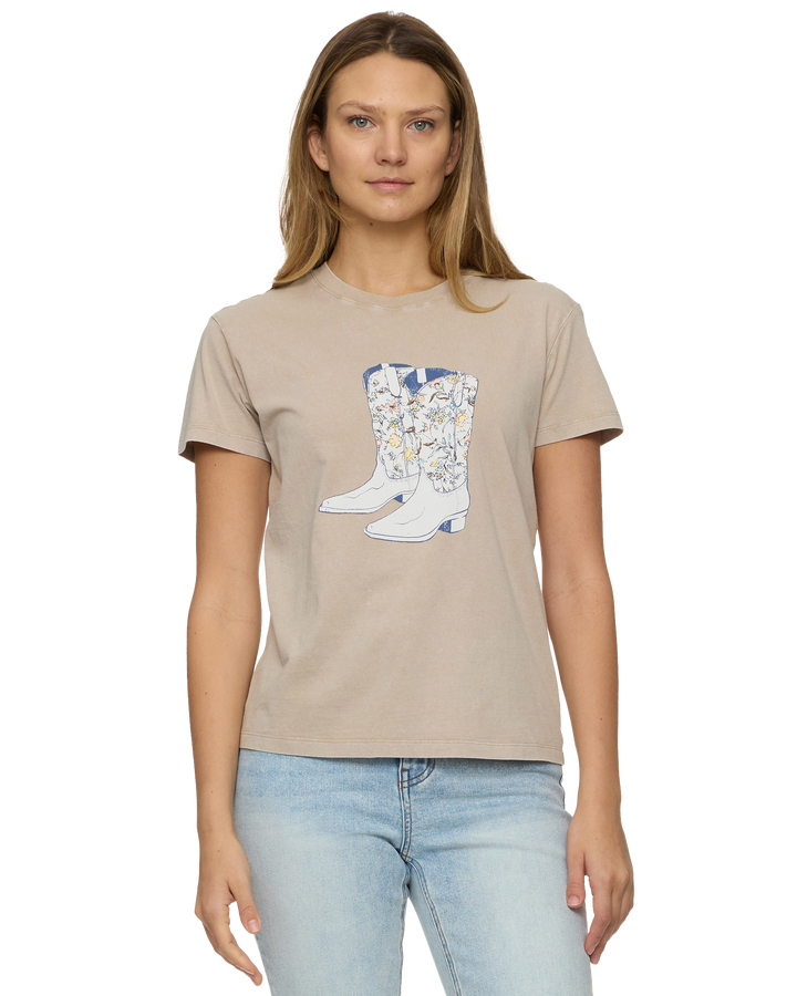WALKIN' BOOTS TEE