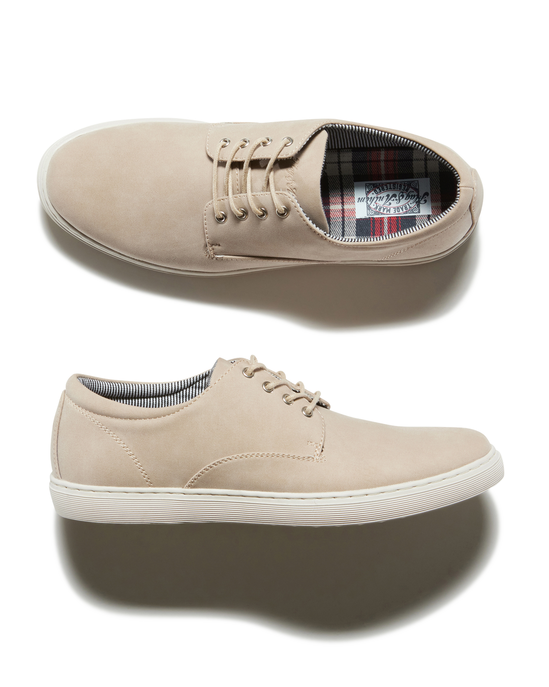 PEMBROKE CANVAS SNEAKER