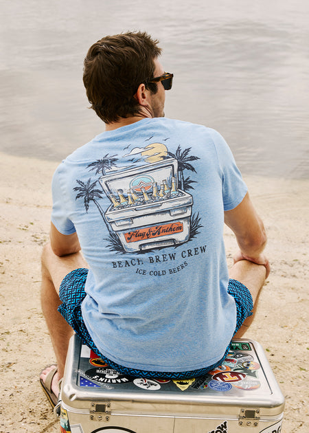 <p><strong>GRAPHIC TEES</strong></p>