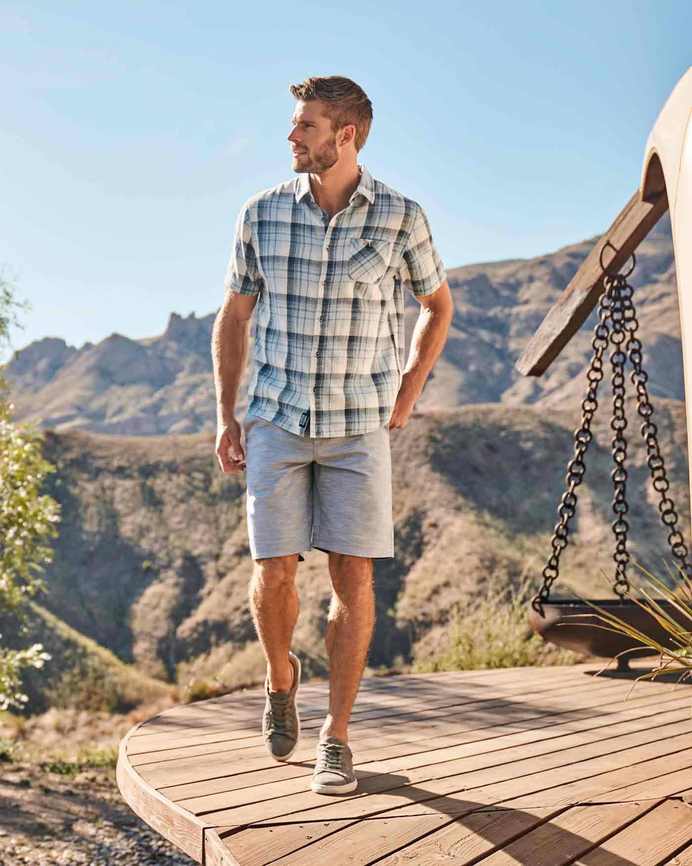 MCCORD TEXTURED STRETCH SHORT - 8" INSEAM